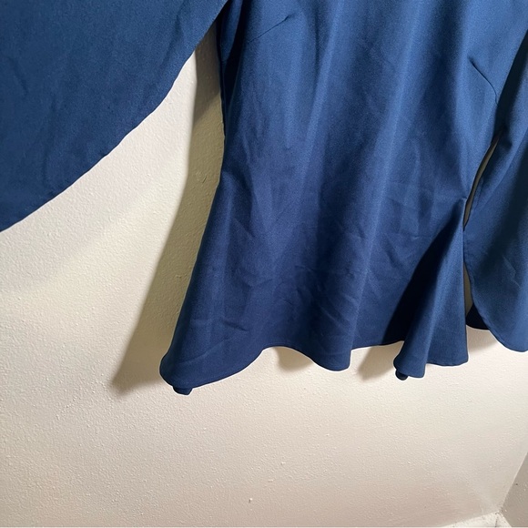 D.d Blouse Ruffle Tulip Sleeve Blue 2 - Picture 5 of 13